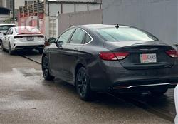 کرایسلەر 200